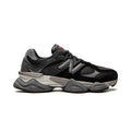 9060 "Black/Castlerock"