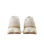 9060 "Bisque with Sea Salt"
