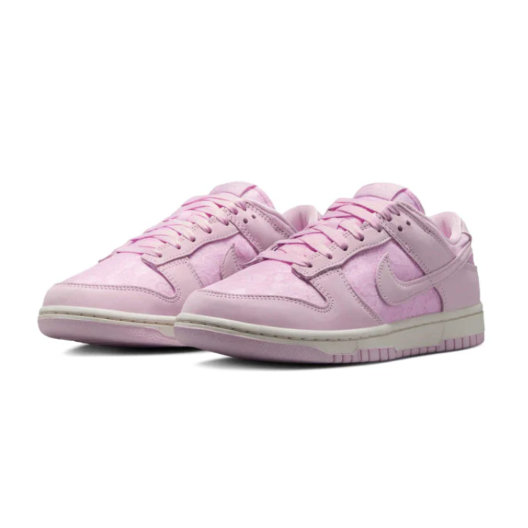 NIKE Women's Dunk Low Regal Pink