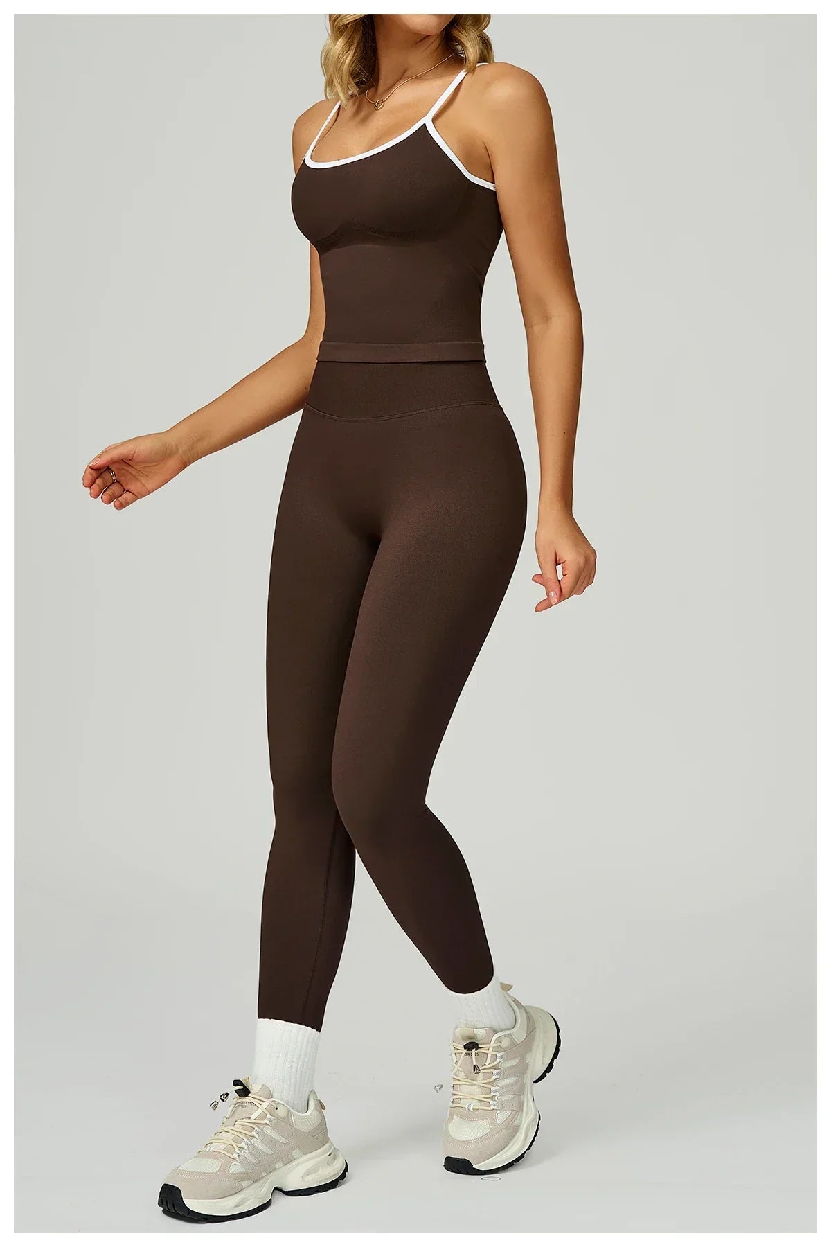 Seamless Sports Fitness Vest with Chest Pad Summer Shockproof Beauty Back Nude Feeling Suit Pilates Training Yoga Top Yoga Bras