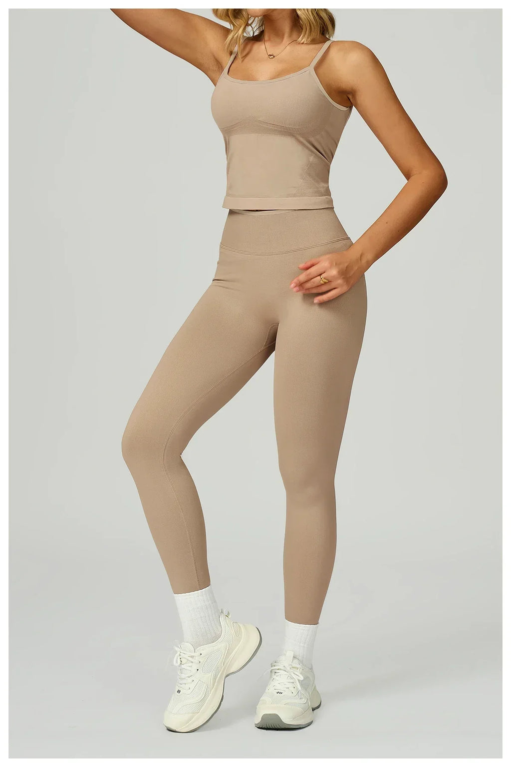 Seamless Sports Fitness Vest with Chest Pad Summer Shockproof Beauty Back Nude Feeling Suit Pilates Training Yoga Top Yoga Bras