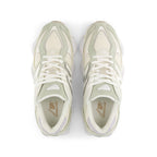9060 "Pearl Grey"